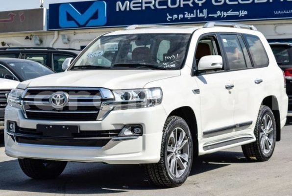 big_with_watermark_toyota-land-cruiser-ali-sabieh-region-import---dubai-2175