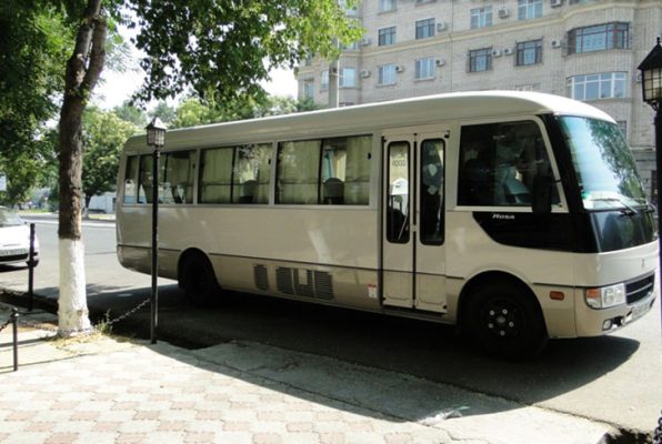 turisticheskiy-midi-avtobus-micubisi-roza-1-g